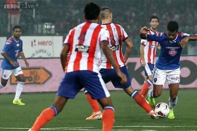 ISL 2014: Fans slept outside Goa stadium for semi-final tickets