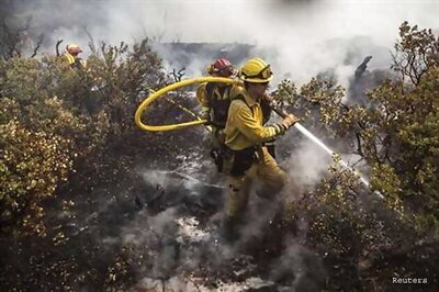 Fast-moving wildfire near Yosemite threatens power in San Francisco