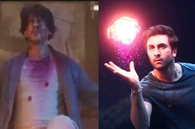 Shah Rukh Khan Turns Vanar Astra For Ranbir-Alia's Brahmastra; Leaked Pics Leaves All Excited