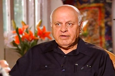 EC rejects AAP's complaint, clears Farooq Abdullah's nomination