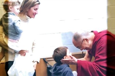 Snapshot: Supermodel Gisele Bundchen meets Dalai Lama