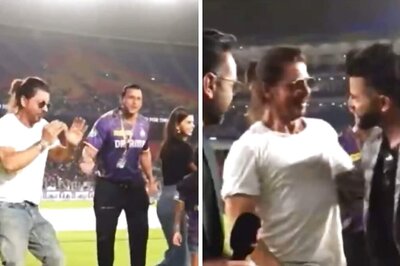 Watch: Shah Rukh Khan Apologises After he Unwittingly Gatecrashes JioCinema's Live Show While Taking a Lap Around Stadium