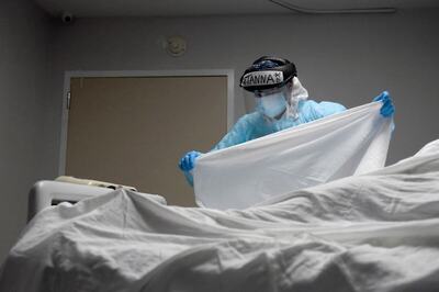 US Covid-19 Cases Surpass 20 Million as Deaths Mount, Officials Seek to Speed Up Vaccinations