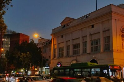 Woman Tweets on 'Walking Aimlessly' in Connaught Place And Delhiites Can Relate