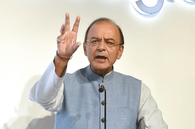 Arun Jaitley to Meet Industry, Exporters on GST Issues Today