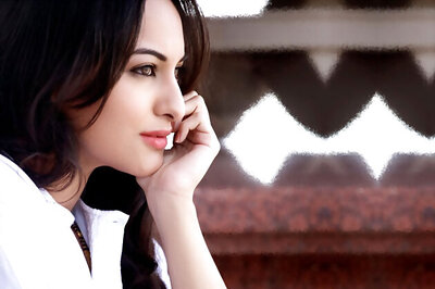 Not a conscious decision to look modern: Sonakshi Sinha on her look in 'Action Jackson'