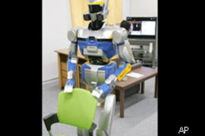 Grandpa, robot playing chess? Possible