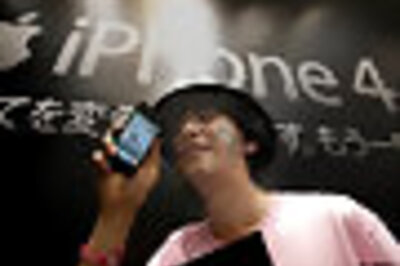 iPhone 4 owners in grip of reception problem