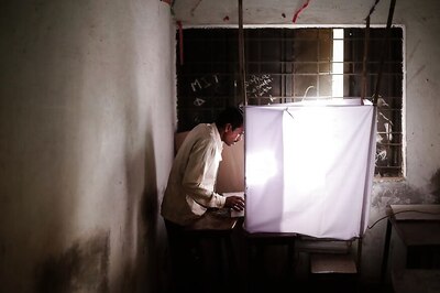 Amid Poaching Fears, War of Words Between BJP-Congress, Voting for Gujarat Rajya Sabha Bypolls Today