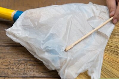 How to Make a Puppet with an Empty Bottle and a Broom Stick