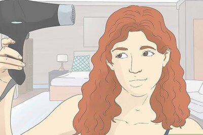 How to Change Wavy Frizzy Hair to Straight Hair
