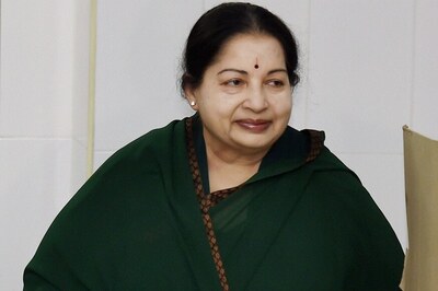 Jayalalithaa Recovering, Doctors to Decide on Discharge Date