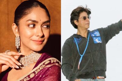 Mrunal Thakur Recalls Having 'Moist Eyes'​ After Meeting Shah Rukh Khan for First Time | Exclusive