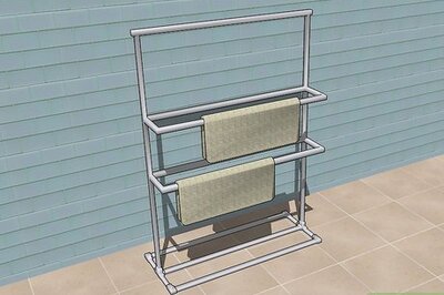 How to Hang Bathroom Towels