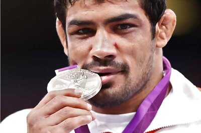 Olympians, coaches hail Indian grapplers' show
