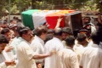 Leaders pay homage to Mahajan