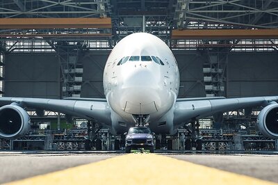 Porsche Cayenne Pulls Largest Passenger Aircraft, Sets New Guinness World Record