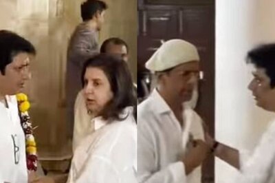 Farah Khan, Jaaved Jaaferi, Others Attend Tabassum’s Prayer Meet in Mumbai, Watch