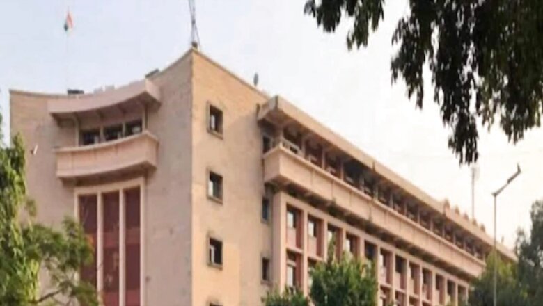 Railway Board Asks Employees To Wear Office Uniform; Warns of Disciplinary Action