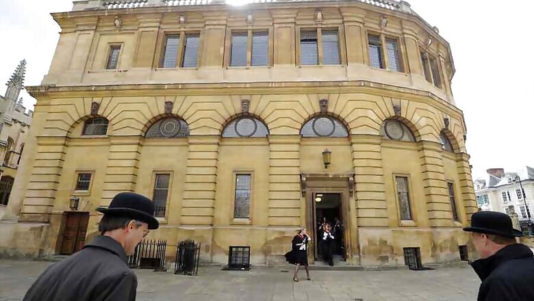 Oxford University to review admissions policy