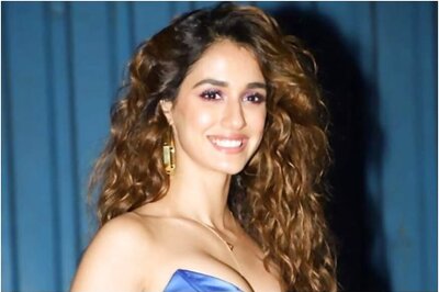Disha Patani Shares Summertime Makeup Tutorial For Her Fans, Watch Video