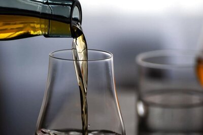 Paid Rs 20k for a Rs 2,000-Wine Bottle, Gave His Own Car to Stranger: How This Delhi Man's Weekend Went Wrong