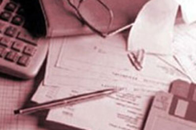 2 Indian CEOs make $15.7 mn between them