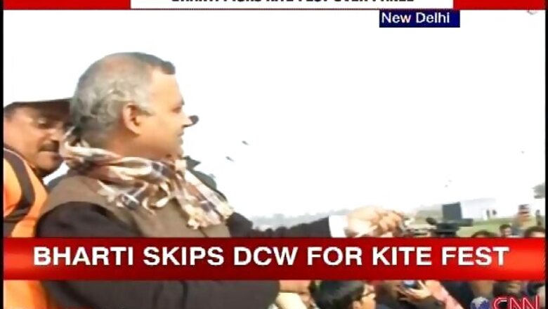 Somnath Bharti skips DCW summons, flies kite at an event
