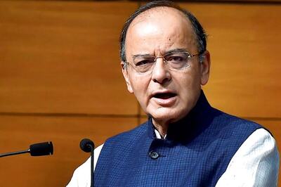 Arun Jaitley Takes Down Congress in an FB post, Calls it a 'Fading Dynasty'