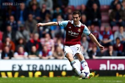 West Ham staying up with 2-0 win over 10-man Spurs