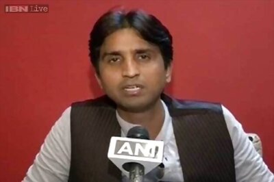 Kumar Vishwas, Kejriwal's man Friday, calls himself a youth icon