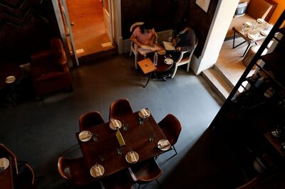 To Bring Back the '60s Tune in the City, Kolkata Restaurants Jazz It Up