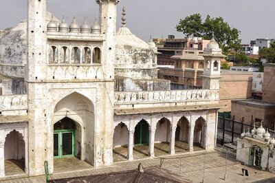 Gyanvapi Case: Will 'Shivling' Worship be Allowed? Varanasi Court Adjourns Hearing of Plea to Nov 14