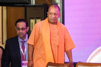 UP CM Adityanath Bats for Media Freedom, Renames Noida Road After Ramnath Goenka