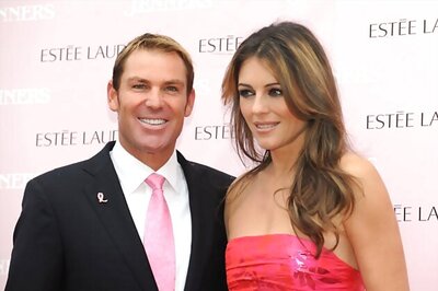 Elizabeth Hurley reunites with Shane Warne for family lunch