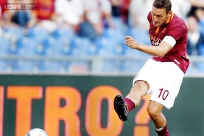 Francesco Totti agrees to 2-year extension with Roma: report