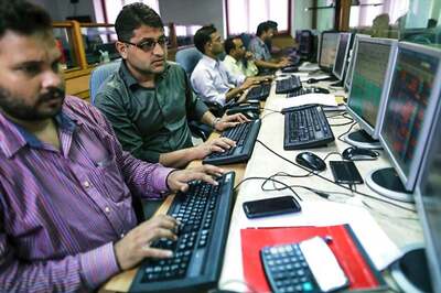 Sensex Above 32,000 on Funds Inflows, Earnings Hopes