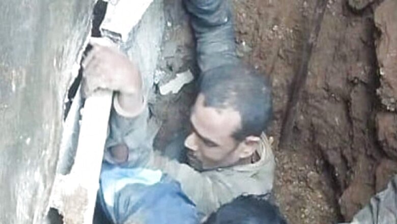 Under-construction Tunnel in Madhya Pradesh's Katni Caves In; 7 Labourers Rescued, 2 Still Trapped