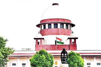 Hindi is National Language: SC Refuses to Transfer Case from UP to West Bengal