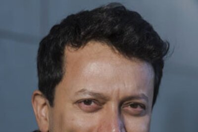 Poet Ranjit Hoskote To Receive 7th Mahakavi Kanhaiyalal Sethia Poetry Award 2022