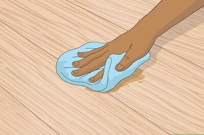 3 Ways to Remove Oil From a Hardwood Floor