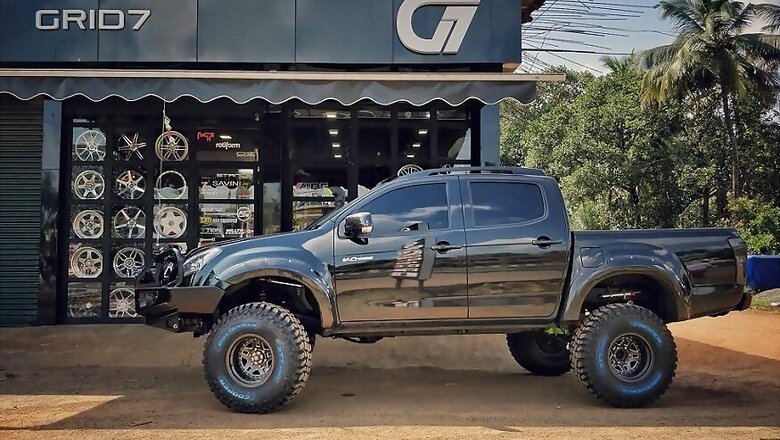 Isuzu D-Max V-Cross Customized to Look like a Monster Truck [Video]