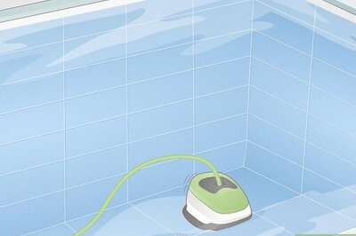How to Chlorine Wash a Pool