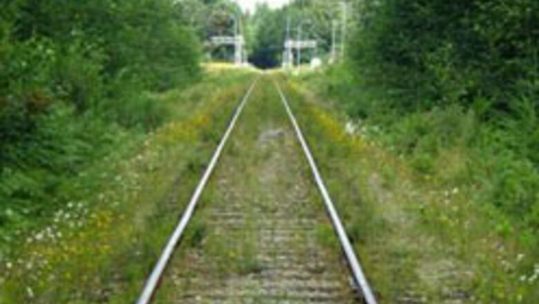 Train derails near Orissa town; 15 dead, 100 injured