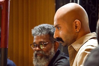 Pushpa 2: New Photo From Allu Arjun Film Hits Online as Fahadh Faasil Wraps 'Key Schedule'