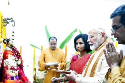 Row Over PM Modi's Ganpati Puja Visit to CJI's Residence, Opposition Questions Judicial Independence