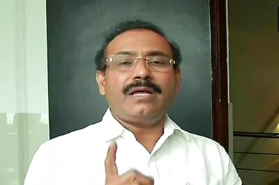 Maharashtra Health Minister Blames Rich Patients for Hogging ICU Beds