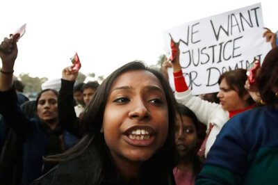 Kolkata walks in silence to protest Delhi gangrape