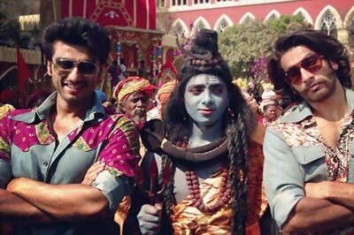 Snapshot: Ranveer, Arjun show their holy side in 'Gunday'