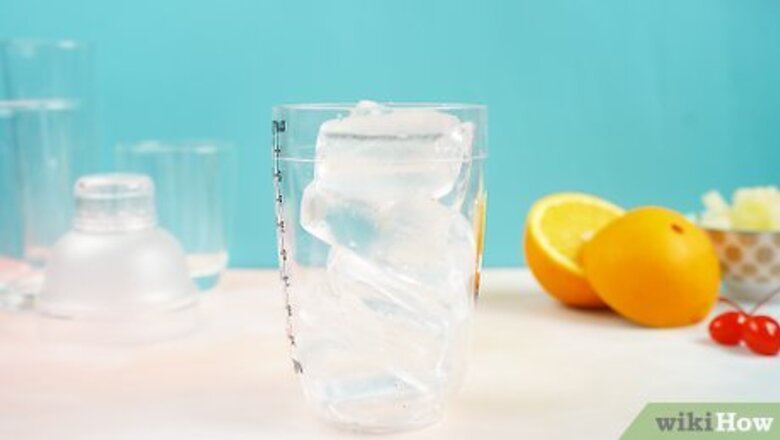 How to Mix a Day at the Beach Cocktail